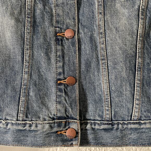 Gap Jean Denim Distressed Jacket Size Small - Picture 3 of 5